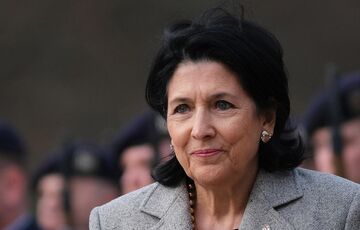 Правляча проросійська партія в Грузії запустила процедуру імпічменту президента