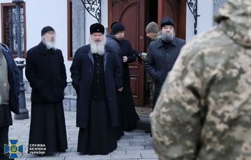 СБУ нашла миллионы наличных и россиян в церквях МП