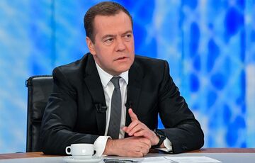 У мережі зник скандальний допис Медведєва про ”судний день” для України у разі руйнування Кримського мосту