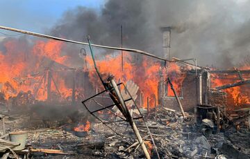 Російські військові вдарили по Вовчанську: є поранені Російські військові вдарили по Вовчанську: є поранені