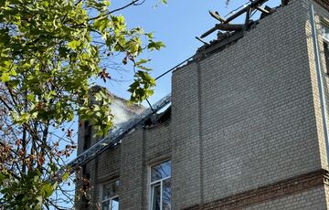 Россияне дважды ударили по медучреждению в Сумах: есть погибшие