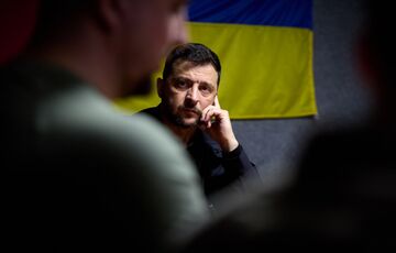 Зеленський заявляє про контрнаступ на Донецькому напрямку Зеленський заявляє про контрнаступ на Донецькому напрямку