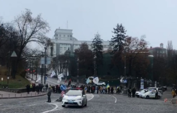 Мітингувальники заблокували рух в урядовому кварталі