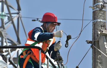 Зеленский: перед побегом из Херсона оккупанты разрушили почти всю критическую инфраструктуру 