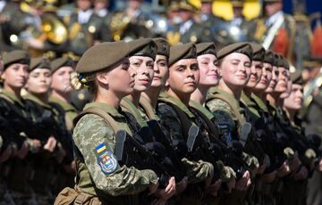 Міноборони хоче брати на військовий облік навіть вагітних жінок із дітьми малолітнього віку Міноборони хоче брати на військовий облік навіть вагітних жінок із дітьми малолітнього віку