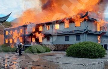 На Алтаї згоріла резиденція Путіна: фото