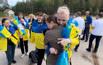 Після 2-річного полону в Україну повернулися 15 військовослужбовців зі складу полку ”Азов” 