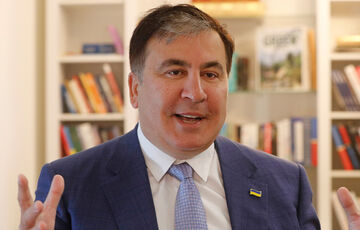 Саакашвили рассказал, по какому маршруту он вернулся в Грузию  Саакашвили рассказал, по какому маршруту он вернулся в Грузию