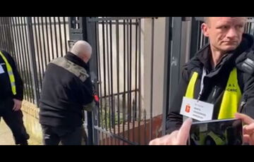 У Варшаві мерія виселяє співробітників школи при посольстві Росії: відео