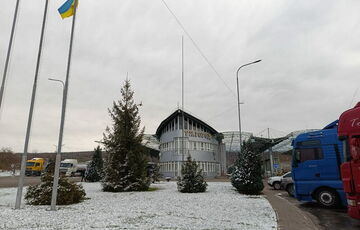 Перевозчики Словакии угрожают полностью заблокировать пункт пропуска с Украиной