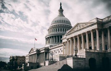 Новый глава Палаты представителей США хочет рассмотреть отдельно помощь Украине и Израилю Новый глава Палаты представителей США хочет рассмотреть отдельно помощь Украине и Израилю