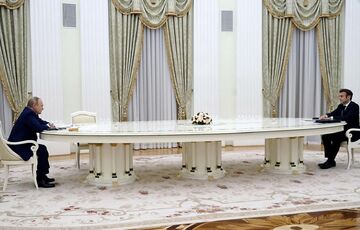 Макрон о Путине: у него в глазах обида на страны Запада  