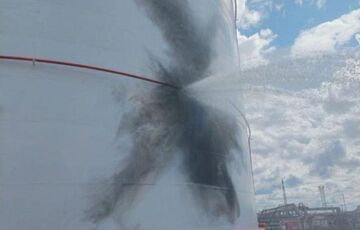 НПЗ в Республике Коми атаковали дроны ГУР, - СМИ НПЗ в Республике Коми атаковали дроны ГУР, - СМИ