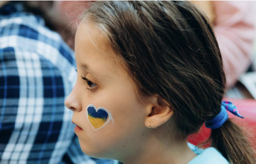 Росіяни б'ють викрадених українських дітей за непокору