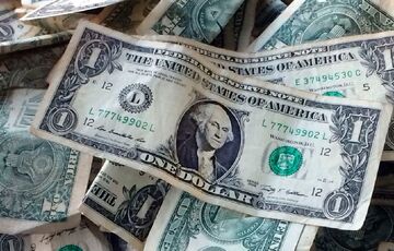 В Нацбанке заговорили об отмене фиксированного курса доллара и назвали условие 