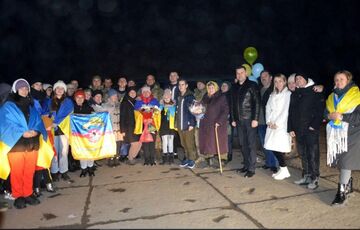 На Одещину з полону повернулися з полону захисники острова Зміїний На Одещину з полону повернулися з полону захисники острова Зміїний