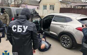 СБУ заарештувала ватажка рекетирів, який тримав в страху харків'ян