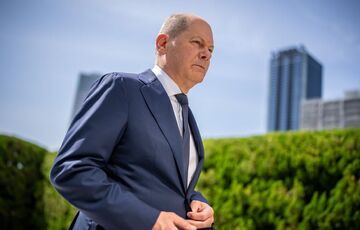 Шольц про членство України в НАТО: це не питання найближчого майбутнього