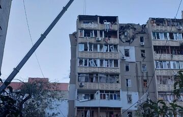 Россияне ракетой С-300 ударили по жилому дому в Николаеве: подробности Россияне ракетой С-300 ударили по жилому дому в Николаеве: подробности