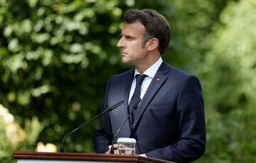 Макрон призвал Иран стать посредником в прекращении войны в Украине 