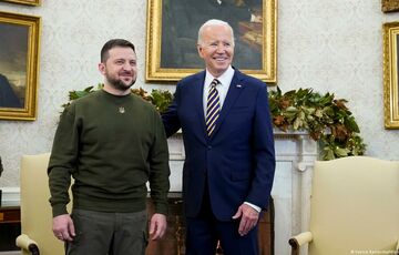 После встречи Зеленского и Байдена российские пропагандисты запустили новый фейк После встречи Зеленского и Байдена российские пропагандисты запустили новый фейк