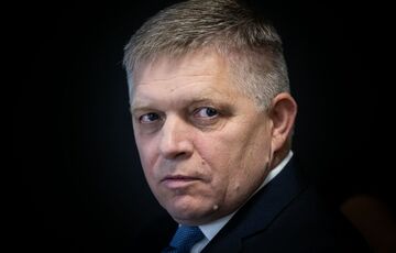  Фицо заявил, что война в Украине началась из-за ”разгула неонацистов”