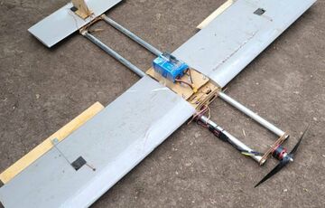 Росіяни вдарили БПЛА по житловому будинку у Харкові: четверо постраждалих