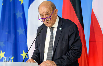 Во Франции пригрозили РФ ”тяжелыми последствиями” в случае нападения на Украину