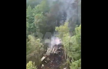В России разбился пассажирский самолет: все пассажиры погибли В России разбился пассажирский самолет: все пассажиры погибли
