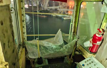 В Одесском районе в результате российского обстрела повреждены два гражданских судна с зерном