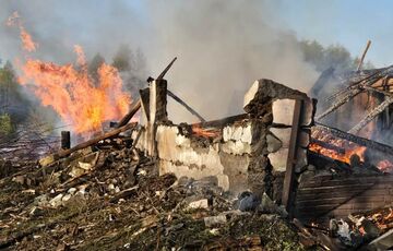 Россияне сбросили ФАБ на Лиманскую общину: погибли отец и сын Россияне сбросили ФАБ на Лиманскую общину: погибли отец и сын