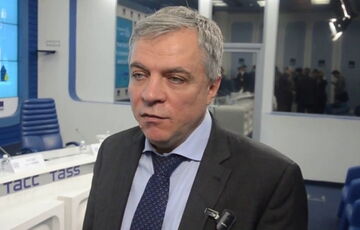 У Росії викинувся з балкона віце-президент ”Транснафти” Андрій Бадалов У Росії викинувся з балкона віце-президент ”Транснафти” Андрій Бадалов