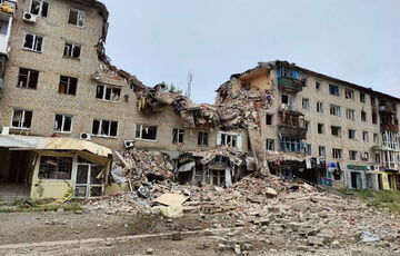 Россия нанесла авиаудар по жилому дому в Авдеевке