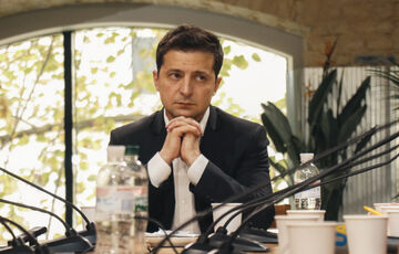 Польские журналисты позвали Зеленского в кафе ”на чебурек и разговор” Польские журналисты позвали Зеленского в кафе ”на чебурек и разговор”