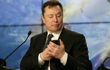 Илон Маск решил отложить создание собственной партии