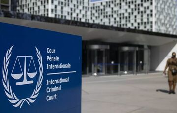 Украина официально ратифицировала Римский статут: Зеленский подписал закон