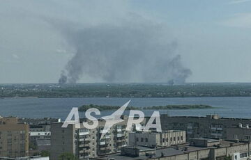 В Енгельсі, де горить нафтобаза ”Кристал”, пролунав вибух
