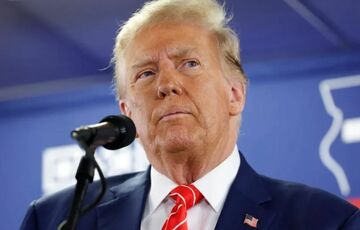 Суд обязал Трампа выплатить почти $400 тысяч изданию The New York Times