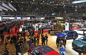 Женевский международный автосалон отложили в третий раз Женевский международный автосалон отложили в третий раз