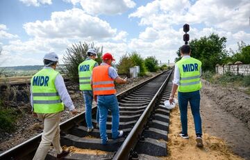 Україна та Молдова достроково відновлюють залізничне сполучення в обхід Придністров'я Україна та Молдова достроково відновлюють залізничне сполучення в обхід Придністров'я