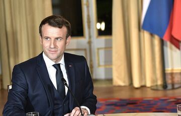 Макрон пояснил, зачем так часто звонит Путину 