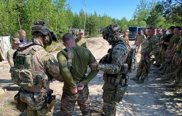 Під Житомиром затримано екс-бойовика ”ДНР”, який намагався влаштуватися до ЗСУ Під Житомиром затримано екс-бойовика ”ДНР”, який намагався влаштуватися до ЗСУ