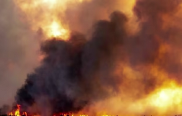 Россияне атаковали КАБами Херсон: много раненых Россияне атаковали КАБами Херсон: много раненых