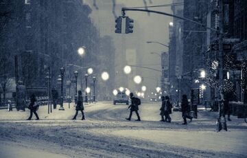 Сніговий циклон знеструмив 400 населених пунктів в Україні: де найгірша ситуація