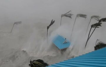 Ураган Иен унес жизни семи человек в США