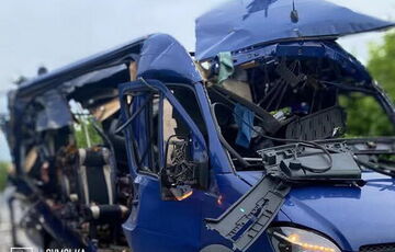 Російська армія прицільно атакувала евакуаційний автобус у Сумській області: 9 загиблих