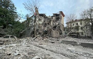 Из-под завалов в Запорожье достали еще двух погибших Из-под завалов в Запорожье достали еще двух погибших