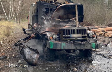 Двоє людей загинули в Ізюмі після удару російського БПЛА по вантажівці з дровами