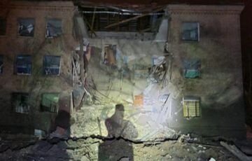 Ракетний удар росіян по Харкову: відомо про руйнування житлового будинку, під завалами люди