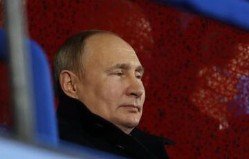  ”Он – пособник нацизма”: СМИ сообщили об отказе Путина встречаться с Зеленским 